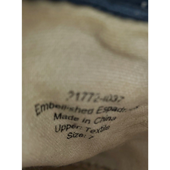 Vera Bradley Embroidered Pineapple Espadrilles Flats Women 7 Slip On Blue Canvas - Picture 9 of 10